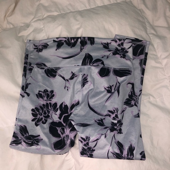 Athleta Crop leggings - Picture 5 of 5